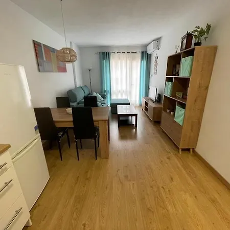 Fantastico Piso Con Piscina En Corazon De Fenals * Lloret de Mar