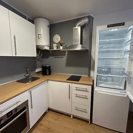 Fantastico Piso Con Piscina En Corazon De Fenals Apartman