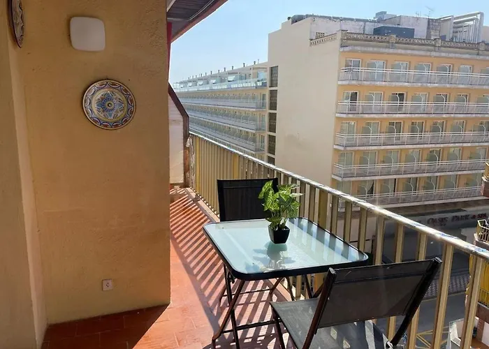 Fantastico Piso Con Terraza En Corazón De Fenals Apartamento